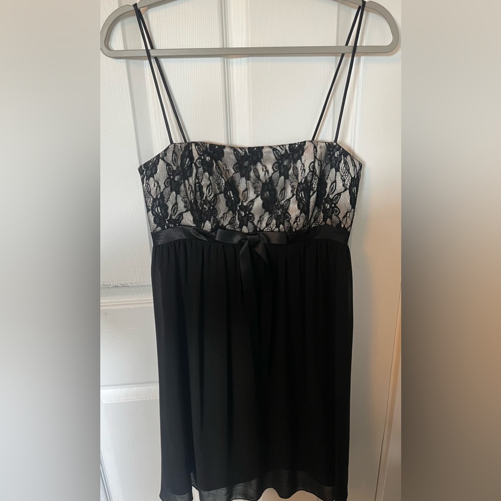 Cache Black Lace Formal Cocktail Spaghetti Strap Dress, 6